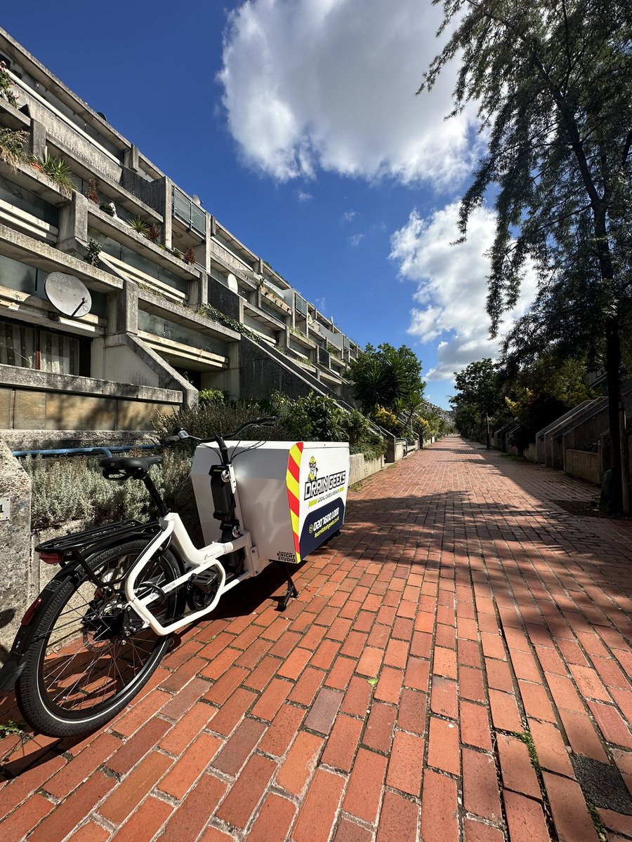 #parking #deluxparking #noparkingtickets 

@urbanarrow @flyingdutchmanbikes 

#blockeddrains #blockage #drain #drainage  #draincleaning
#drainrepair  #drainagepipe #drainageproblems #plumbers #plumbing

#smallbusines #kilburn #queenspark #nw6 #nw8 #cargobike #centrallondon