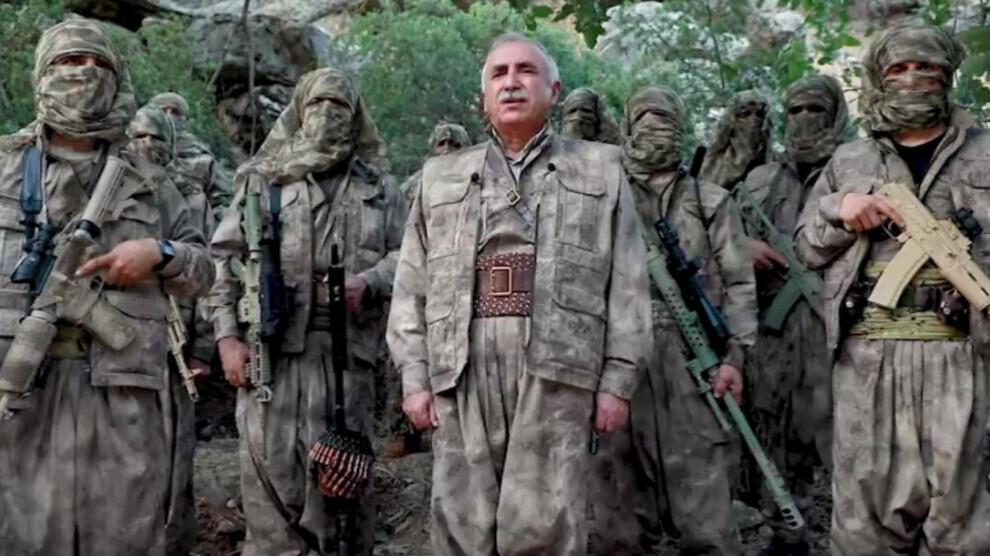 arzuuhalci's tweet photo. SON DAKİKA !!!

Terör örgütü PKK'nın elebaşı Murat Karayılan, PĶK'lı militanlar arasında eş cinsel evliliği serbest bıraktı. Teöristler bundan sonra birbirlerini düdükleyebilecek.

Nevşin, Belcekız Plajı, Vartolu, Mehmet Şimşek, Canan Karatay https://t.co/ug3RTLStyX