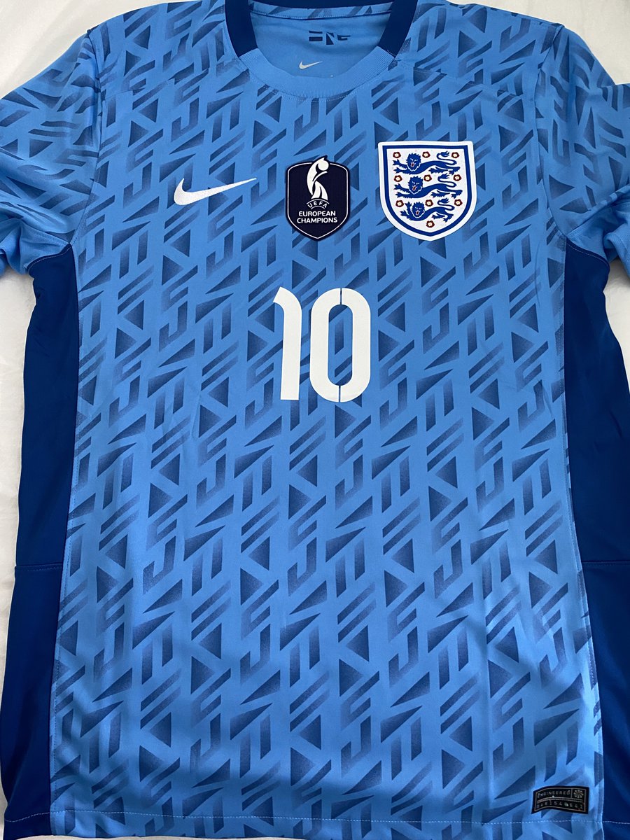 Aabjerg93's tweet image. Dagens trøje! Kom så #Eng 

#FIFAWWC #Fifawwcfinal #esp v #eng  #ESPENG