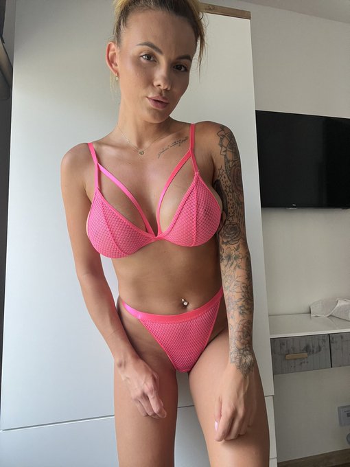 Na ofku m&aacute;m spoustu nov&yacute;ch věc&iacute;, tak se přidej a vyval oči 😝  https://t.co/QFwKf4vgjn  I&rsquo;ve got many<a href="/tag/onlyfans"class="tags"><span>#onlyfans</span></a><a href="/tag/onlyfansgirl"class="tags"><span>#onlyfansgirl</span></a><a href="/tag/onlyfanspromo"class="tags"><span>#onlyfanspromo</span></a>