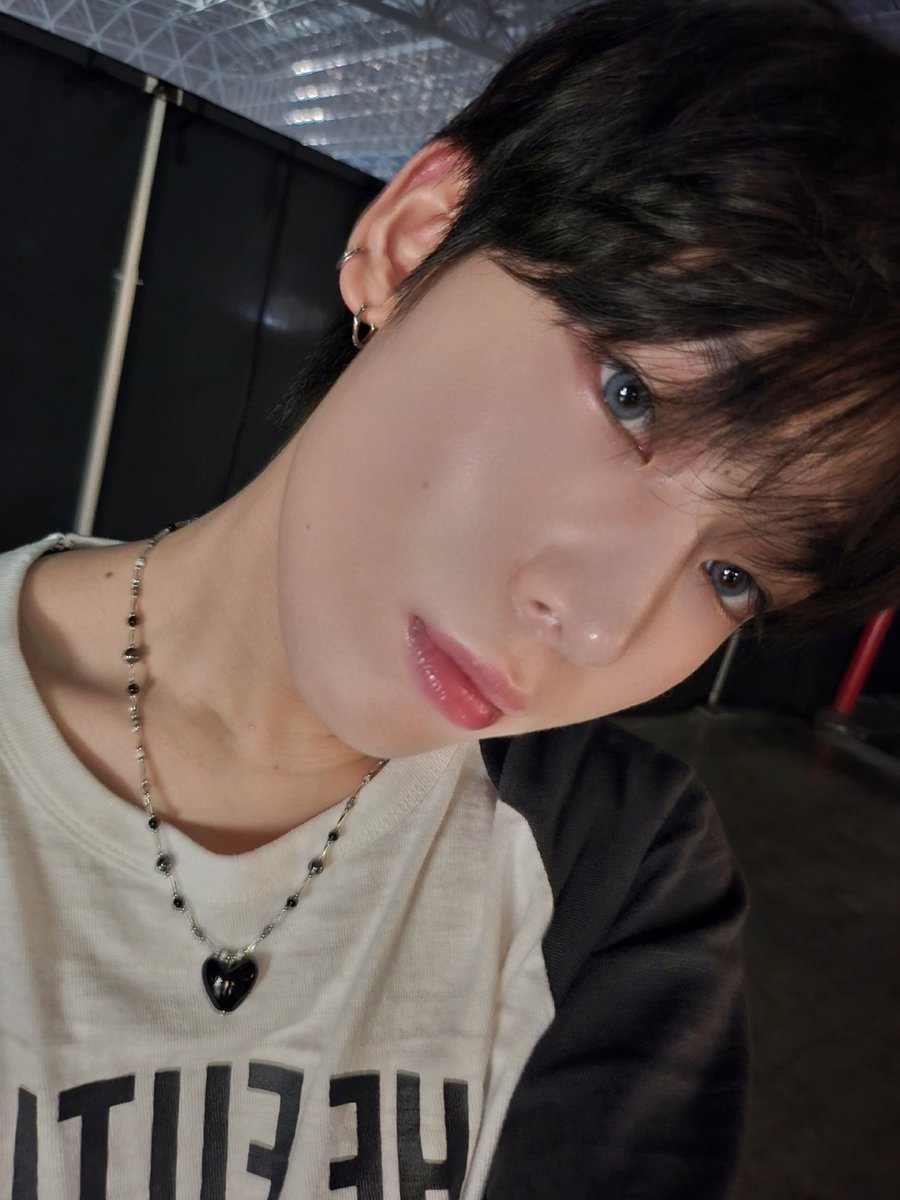 OfficialSNPH's tweet photo. [230820 | #SUNOO TWITTER UPDATE]

Summer Sonic 💙
#SUNOO #ENHYPEN

#SUNOO #선우 #ENHYPEN_SUNOO #엔하이픈_선우 #ENHYPEN #엔하이픈 @ENHYPEN @ENHYPEN_members https://t.co/AODj9ki2oC