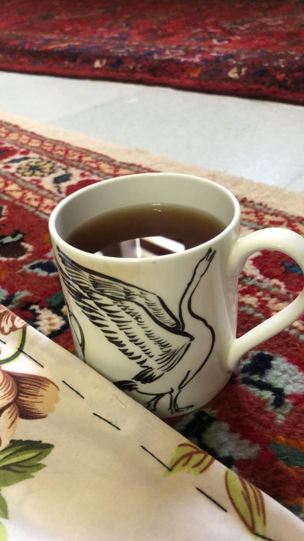 ClaudiaCeramics's tweet photo. A friend bought a #GooseMug and took it to his family in Iran. Migrating geese, perhaps. Here it is nestling on their carpet. You can have one too! £24.00 incl p&p #bonechina designed by me, mad in Stoke on Trent, limited edition. #ceramics #mugs #teabreak https://t.co/6wOlAg5knQ https://t.co/G8NHX0fxxp