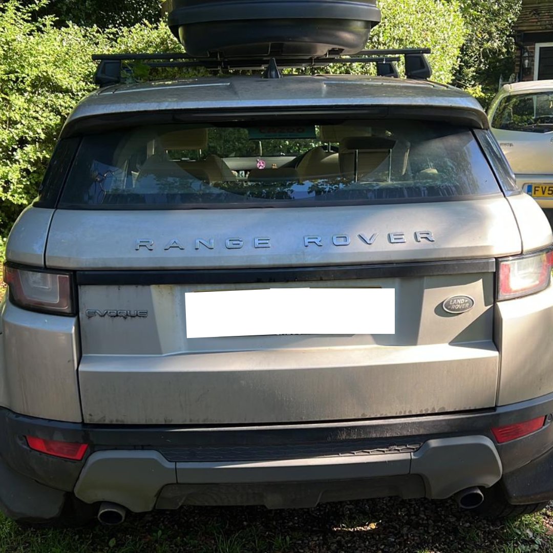 carservices12's tweet photo. Customer satisfaction, driving excellence, & luxury united in one frame. A seamless blend of precision and performance as we upgrade this #RangeRover with new #brakepads & a fresh #MOT. βοΈ01189 876300πhttps://t.co/nI5iEBh6qp
#mot #brakeservice #fixingcars #mottest #mottesting https://t.co/oEgWt8nrxO