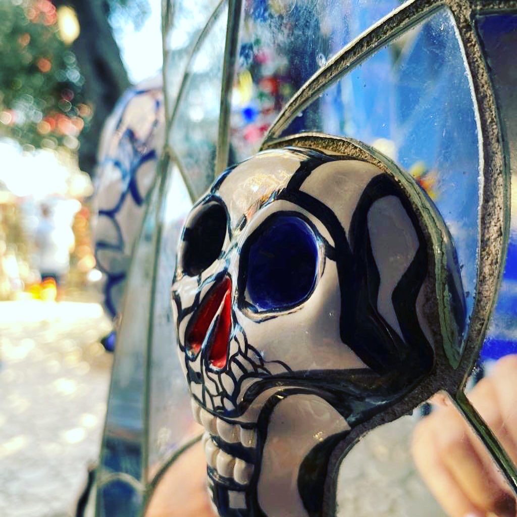 The "Giardino dei Tarocchi" (Tarot Garden) in Toscana (Tuscany) is a remarkable sculpture park based on the imagery of the Tarot cards. Located in the province of Grosseto in Italy, the garden features large, colorful sculptures, many of which are habitable.