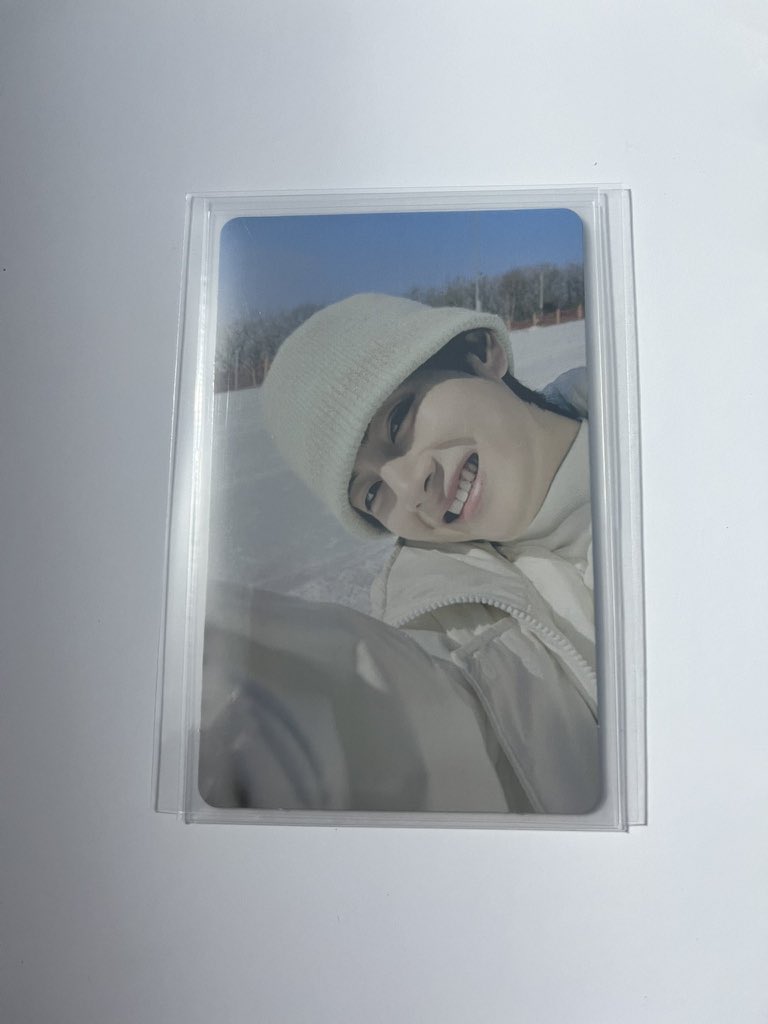 vtancart's tweet photo. wts lfb ph bts portfolio #tannie_sells 

✨ Taehyung Winter Package Photocard
Php 1000

ꔛ mint condition
ꔛ onhand https://t.co/hjkEYPQhEJ
