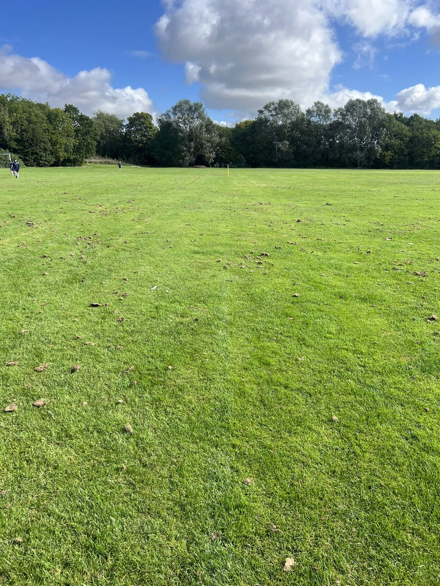 CovinghamUTD's tweet photo. We’re not asking for Wembley and fair enough for cutting the grass, but £65 for just a halfway line🤨 @SwindonCouncil @Swindonfootball https://t.co/ToEMJxMRGm