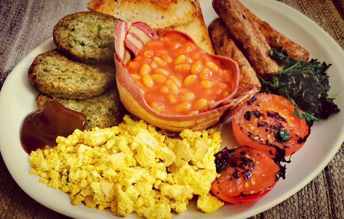 mtrigby's tweet image. Enjoying the build-up to the #FIFAWWCFinal with a #FullEnglish. And, once again, I&apos;ve decided that no animals need to be intentionally harmed to make it.
Contains 61g of protein and the fried bread was seeded, so it&apos;s healthy too 🤔 
 
Best of luck to the #Lionessess 🤞🏻

#Vegan