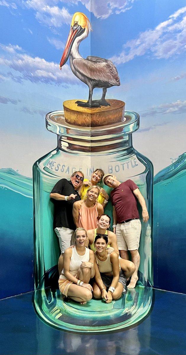 Silliest holiday picture ! 

We went to a 3D art place in Langkawi/Malaysia where you stood in paintings and then took a picture. 

On way home now x

⁦<a href="/BFBSRadioHQ/">BFBS Radio</a>⁩