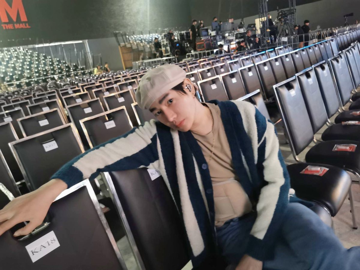 PeckPalitOfficial tweet media