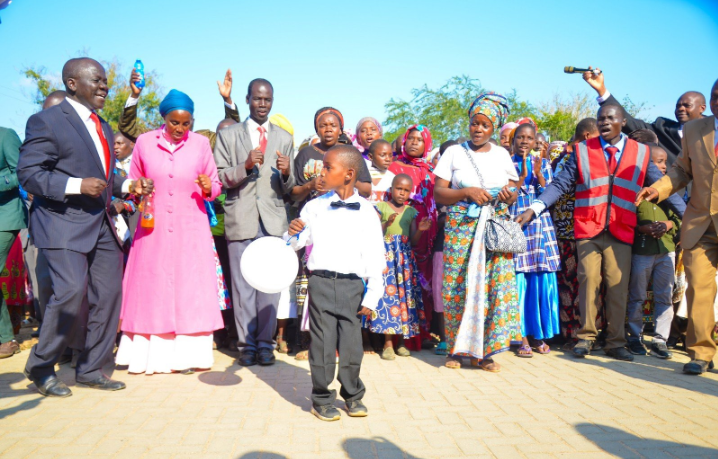 levim4472's tweet photo. At one command of the Eternal Blood of JESUS by THE MEGA MIGHTIEST MIGHTIEST PROPHETS OF THE LORD a cripple stood up and walked away and that's why today #MombasaCelebratesJesus https://t.co/Q5YfNdlKPs