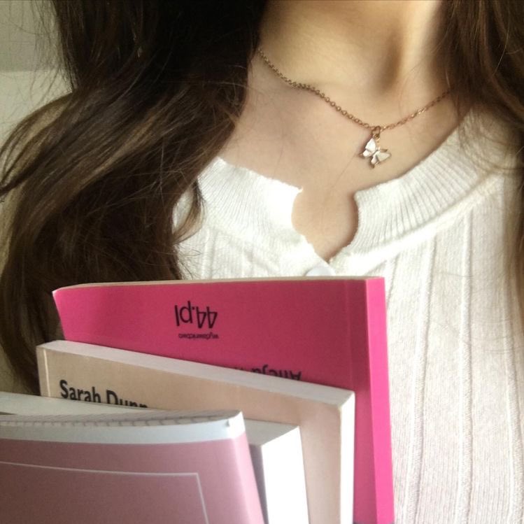 lara 💭 tweet media