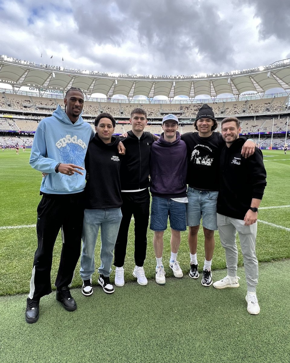 We heard these guys have a basketball background 😉 Thanks for having us @freodockers! 🤝