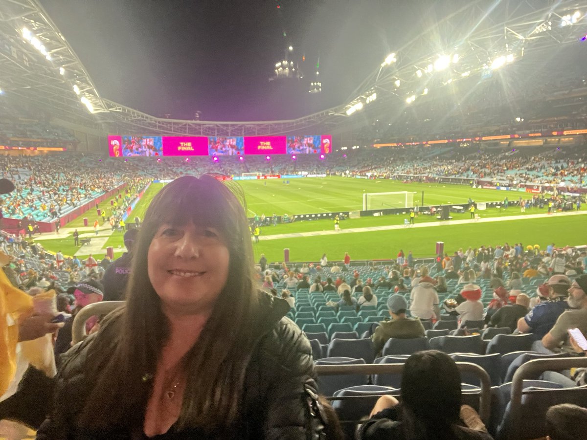 jojefferies74's tweet photo. COME ON ENGLAND 🏴󠁧󠁢󠁥󠁮󠁧󠁿 https://t.co/AanDocCG4Q