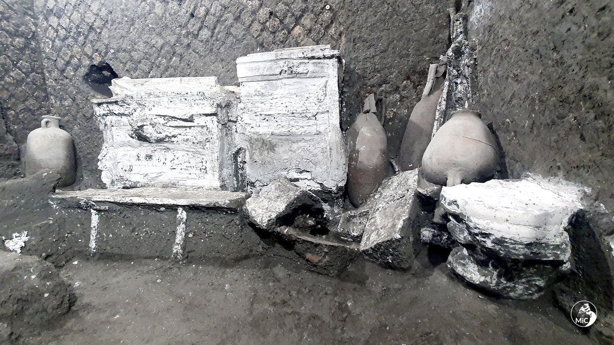 ClassiCult tweet media