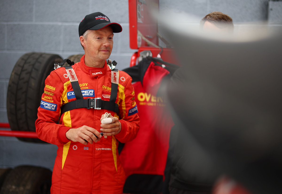 5NationsBRX's tweet image. Who do you think will win the Supercar Final today? 🏆

#5NationsBRX #PembreyCircuit