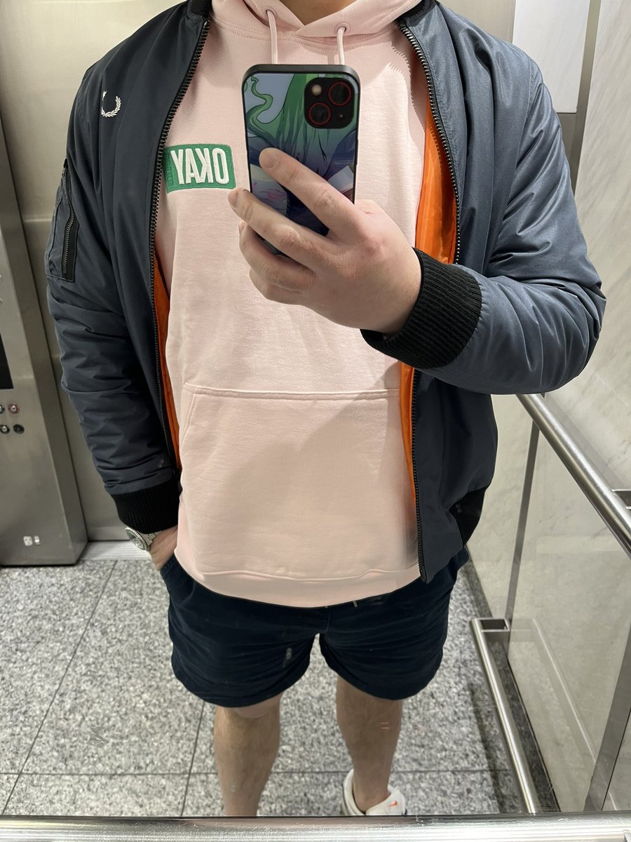 KingstonCoco's tweet photo. #OKDRIP
@okaybears
Such a nice hoodie. Canβt wait for the next merch drop fam.
2XL fits perfect. π
#WAGBO https://t.co/jdieyj7Uor