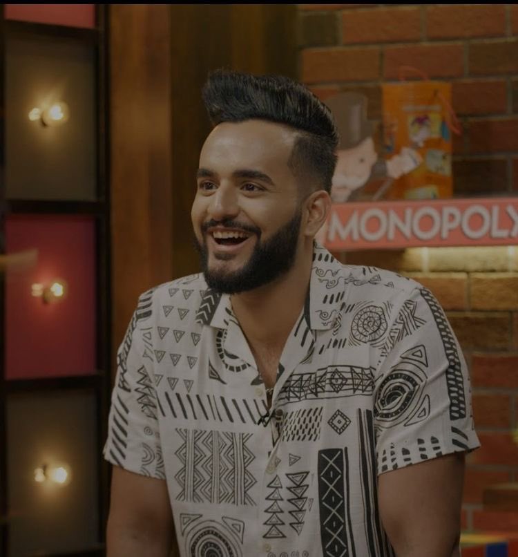 kumarmanohar007's tweet photo. 🚨 ⚡ Most REAL PERSON in #BiggBosOTT2 ?? 🚨

Take a Side now😡

#Abhisha  #ManishaRani𓃵   #AliaBhatt
#BiggBossOTT2 #BBOTT2  #PoojaBhatt #JiyaShankar #AbhishekMalhan𓃵  #SalmanKhan #Abhiya #FukraInsaan #ElvishYadav𓃵 #Elvisha #ElvishArmy

RT - abhishek             Like - elvish https://t.co/vYiVIgTqKr