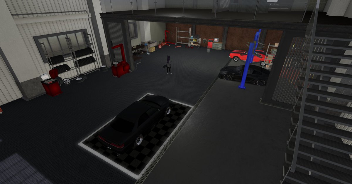 ガレージちょい広げた
もっと色々置きたいけどこれが限界かな～