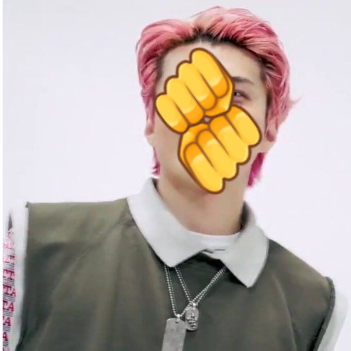 Velyo_4's tweet photo. huniii🥹🤍

sehun 
@weareoneEXO #세훈 https://t.co/6BIuFACoNG
