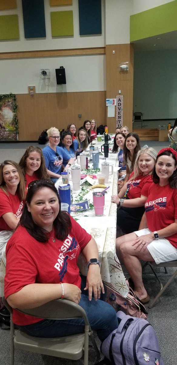 Smiling faces on this Professional Learning Day in #1LISD Parkside K&amp;1 teachers and Reading Specialists in the house!