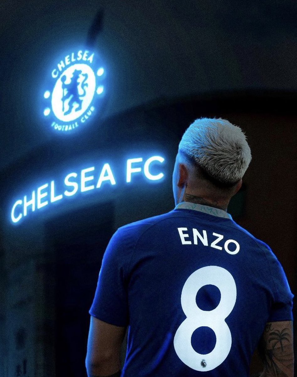 frabigol's tweet photo. Le dieron a Enzo la 8 de Lampard, agarrense, no va a quedar equipo sin coger, se terminó la dictadura de Enzo de 5. https://t.co/tqB5CpKbhJ
