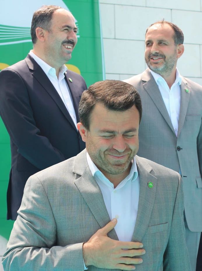 "Bazen birileri gider, Herkes gitti sanırsın."