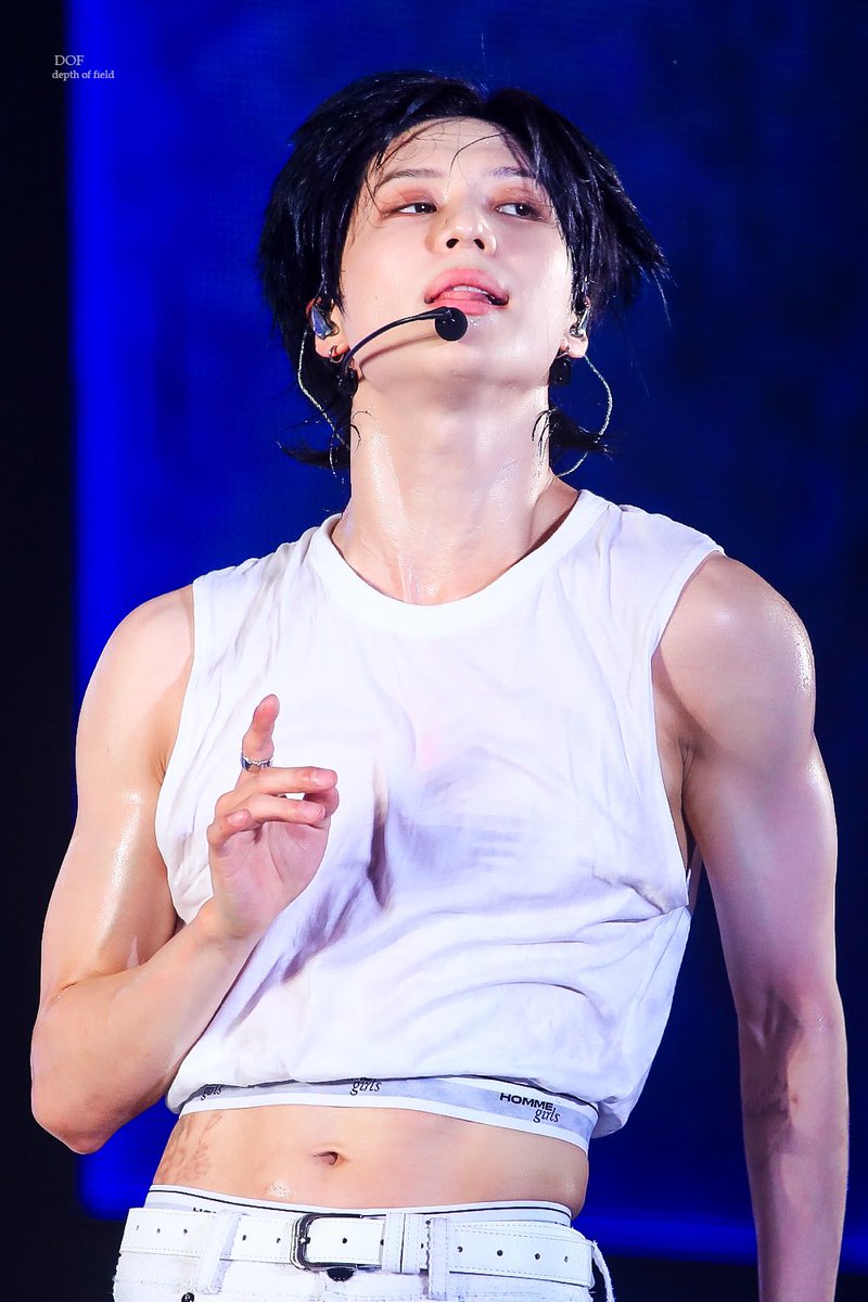 dof_tm's tweet photo. #태민 #TAEMIN #SHINee #샤이니 https://t.co/dagCJxJPkg