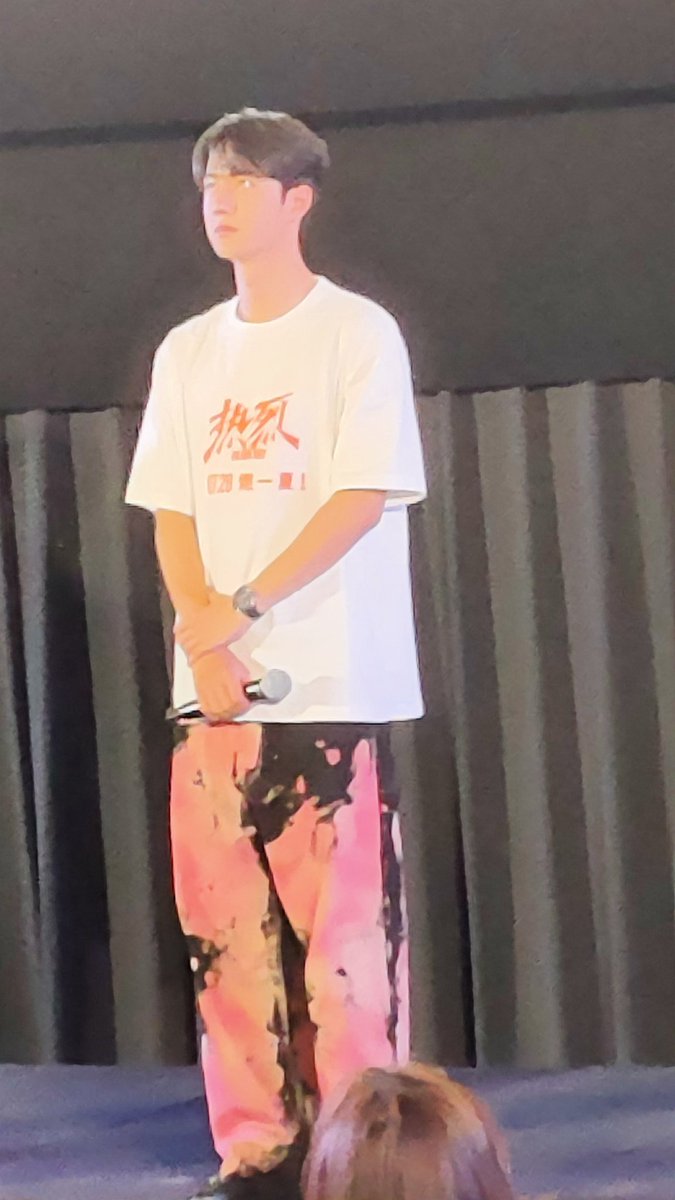 ZoDa2105's tweet photo. 08.08.2023 ดีใจที่ได้เจอกันค่ะต้าวมู๋เร้ก หวังอี้ป๋อ💚❤ #ประเทศไทยมีหวังอี้ป๋อแล้ว https://t.co/dqveClT1oE