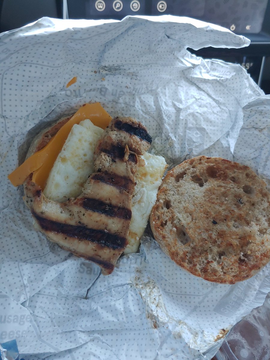 bguslerSoB's tweet photo. Swing and a miss by @ChickfilA in Clermont this morning. https://t.co/hFlu6Ex2ci