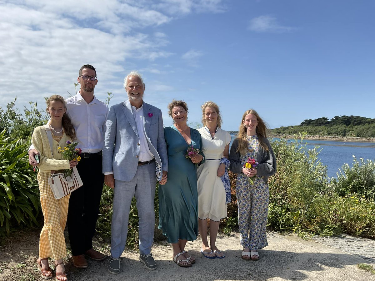 We have the most lovely ceremonies here, what a privilege! Congratulations to Keith and Wendy, who were married in the Porthcressa Beachside Room on the 29th June, a gorgeous day, with family members present. All good wishes for your future.