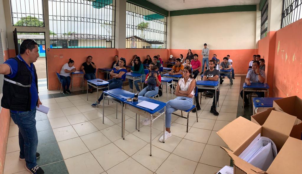 CNEManabi's tweet photo. #CNEInforma 📌
En #Crucita, #Cascol, #Noboa y #SanSebastián se realizaron capacitaciones a los miembros de las Juntas Receptoras del Voto 🗳️. https://t.co/Z7XiVbEtpY