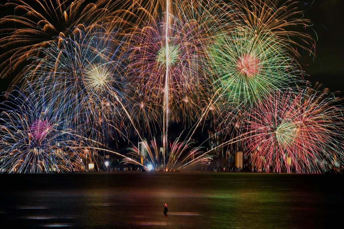 ssk_mj's tweet photo. 琵琶湖花火大会🎆 https://t.co/yek79KFWKl