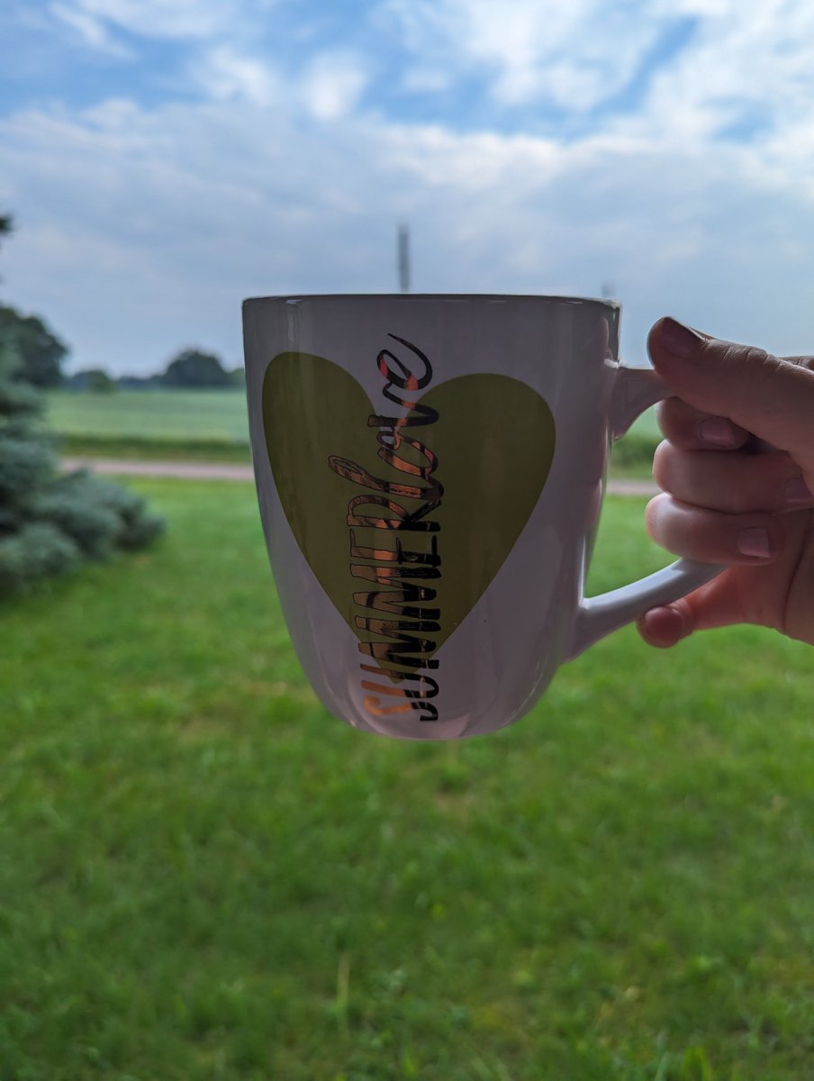 ReaderRBS's tweet photo. Enjoying these last leisurely mornings on the porch with my pup and my coffee. #dogmom #teacherlife #wheredidsummergo https://t.co/oPIEAQooW7