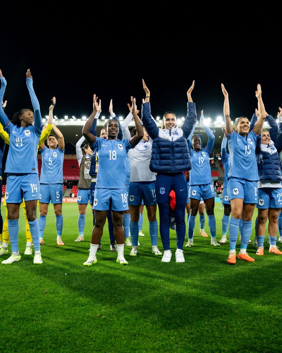 Une pensée pour vous qui nous supportez à l’autre bout du monde 🫶

On continue 🔥🇫🇷

#FiersdetreBleues