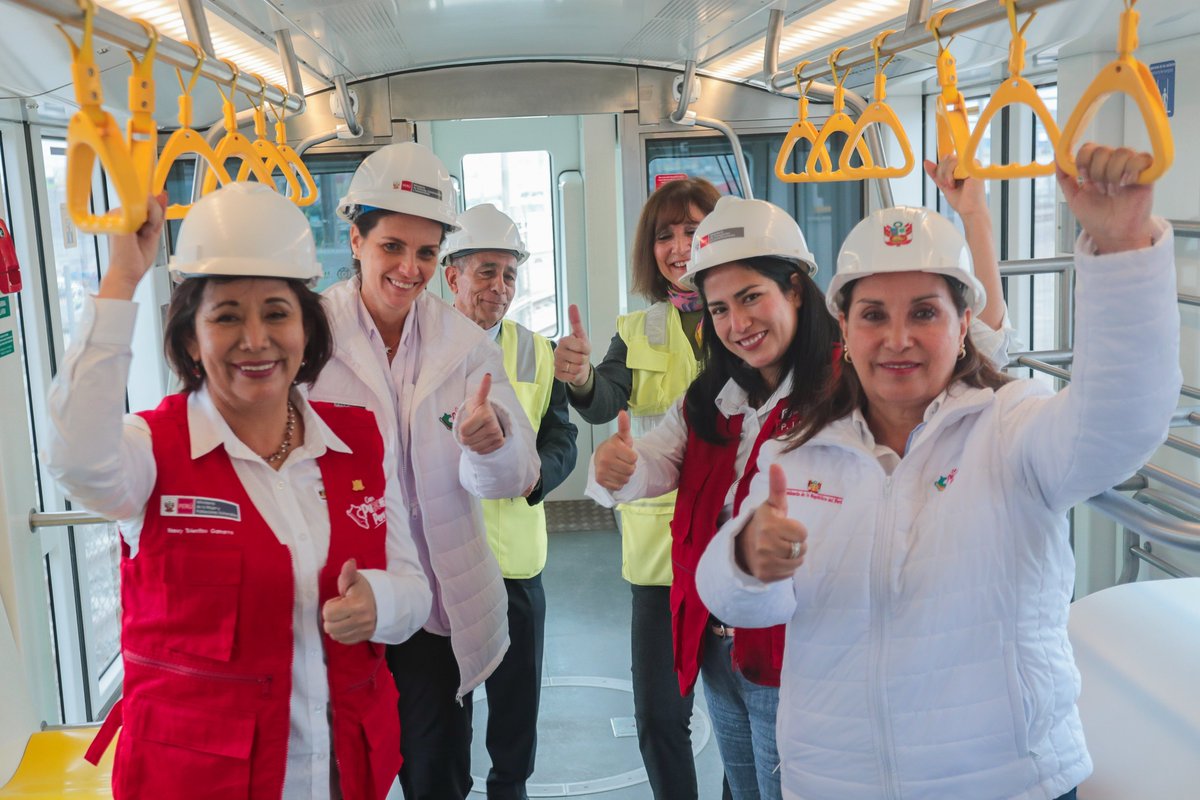HitachiRailENG's tweet photo. Last week, the President of Peru, the Minister of Transport &amp; other government officers visited our Patio Santa Anita Depot to celebrate the upcoming start of Metro Lima Line 2 / Branch Line 4 Operation. The metro will be a long-lasting legacy to the communities in Lima and Peru. https://t.co/AsQuwmebSu