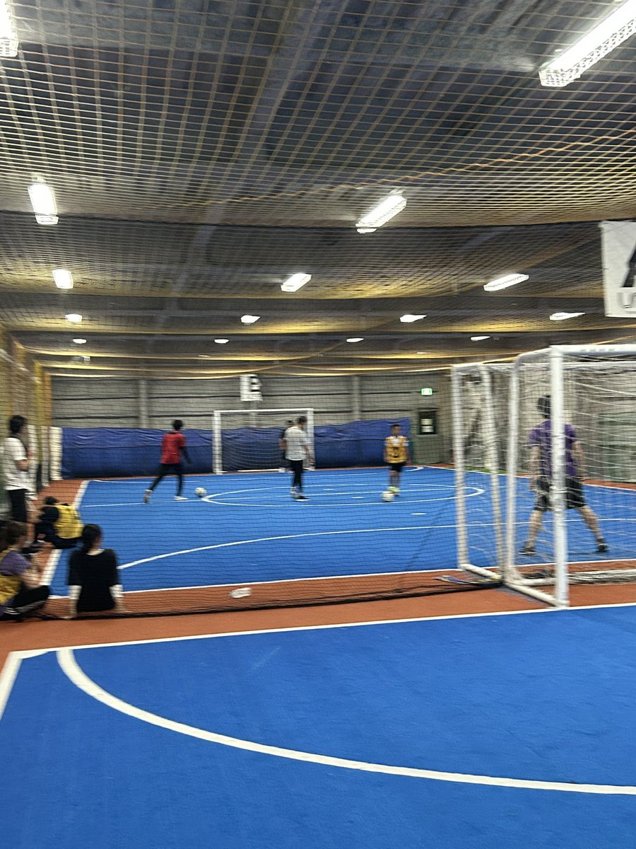 masayan12091's tweet photo. 今日はフットサル⚽️
明日から連休
今から呑みにいったる〜w https://t.co/FUAFNtzEij