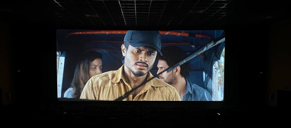 udayraj_1's tweet photo. Felt @ananddevarkonda's char was so dumb n cudn't digest till the last 45 mins..But frm there it's @sairazesh 's magic💥 He gave those career best scenes n he killed it🔥👏 For me the scene of the year is below..He said #CultBlockbuster @SKNonline..Surely it is❤️#BabyTheMovie (2) https://t.co/fOvlPm0LXP