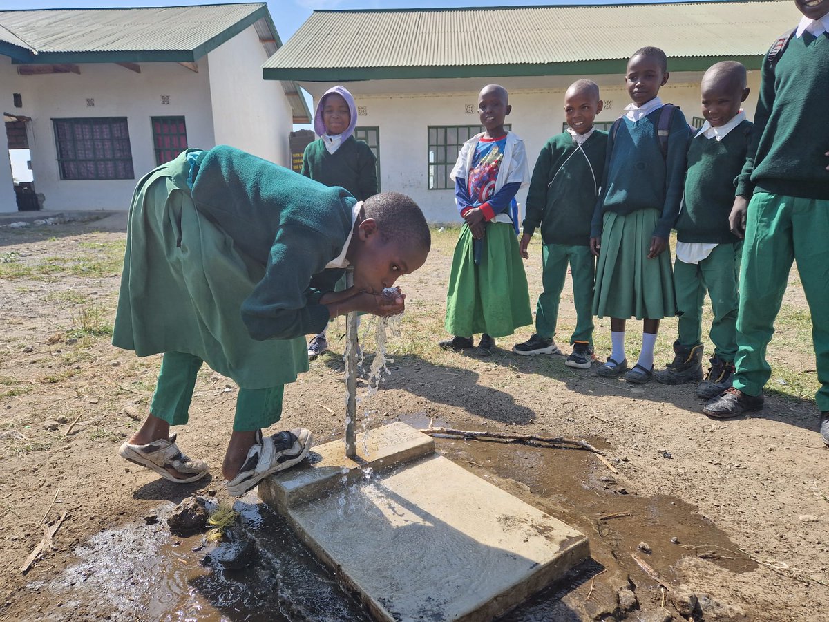 iC_Consult's tweet photo. Remember our #donation to the "Kick for Life" initiative in December 2021?
💙 The children of Oltepez Primary School now have access to clean drinking water thanks to the construction of a water pipe and tank.
Learn more about Kick for Life here: https://t.co/9BHVB7EdIM
#DoGood https://t.co/hYbvbs6mrU