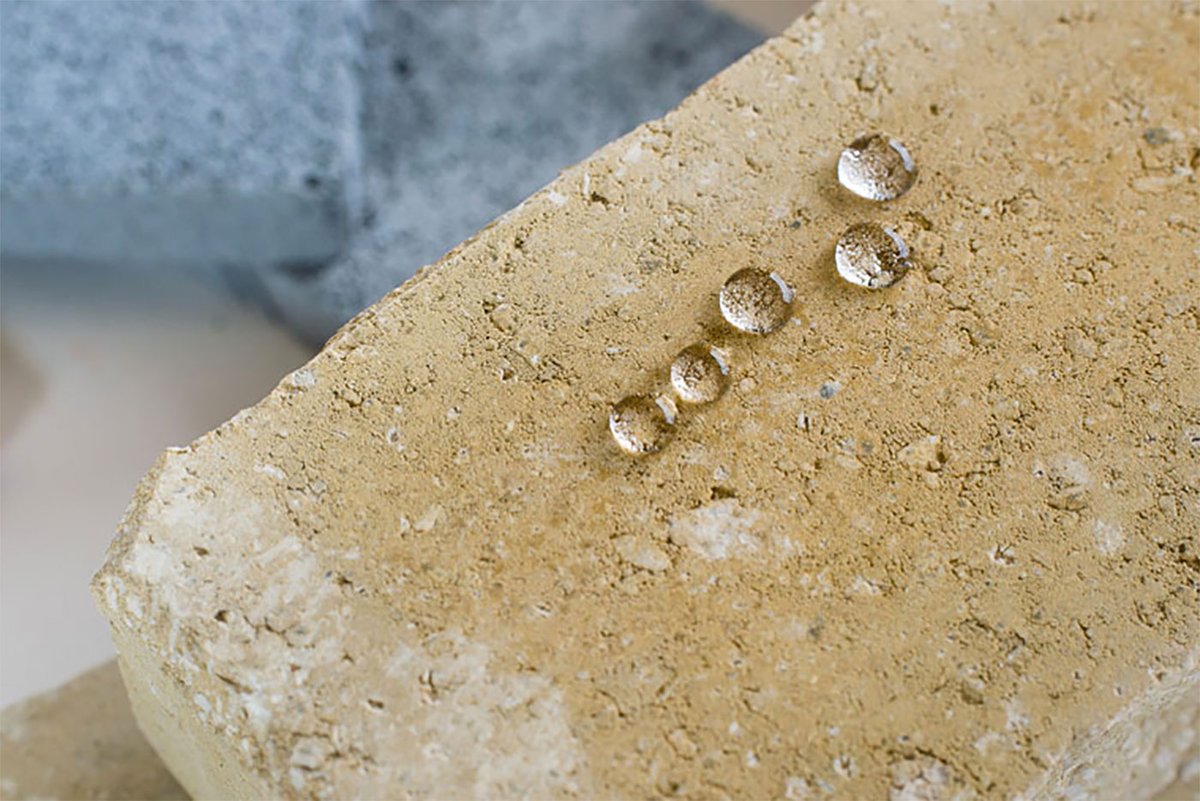 properlauk's tweet photo. Reducing water absorption by 96.3% and keeping surfaces up to 6°C warmer, as shown in independent UKAS accredited testing.

#ProPERLA https://t.co/KEDbEcb4oC