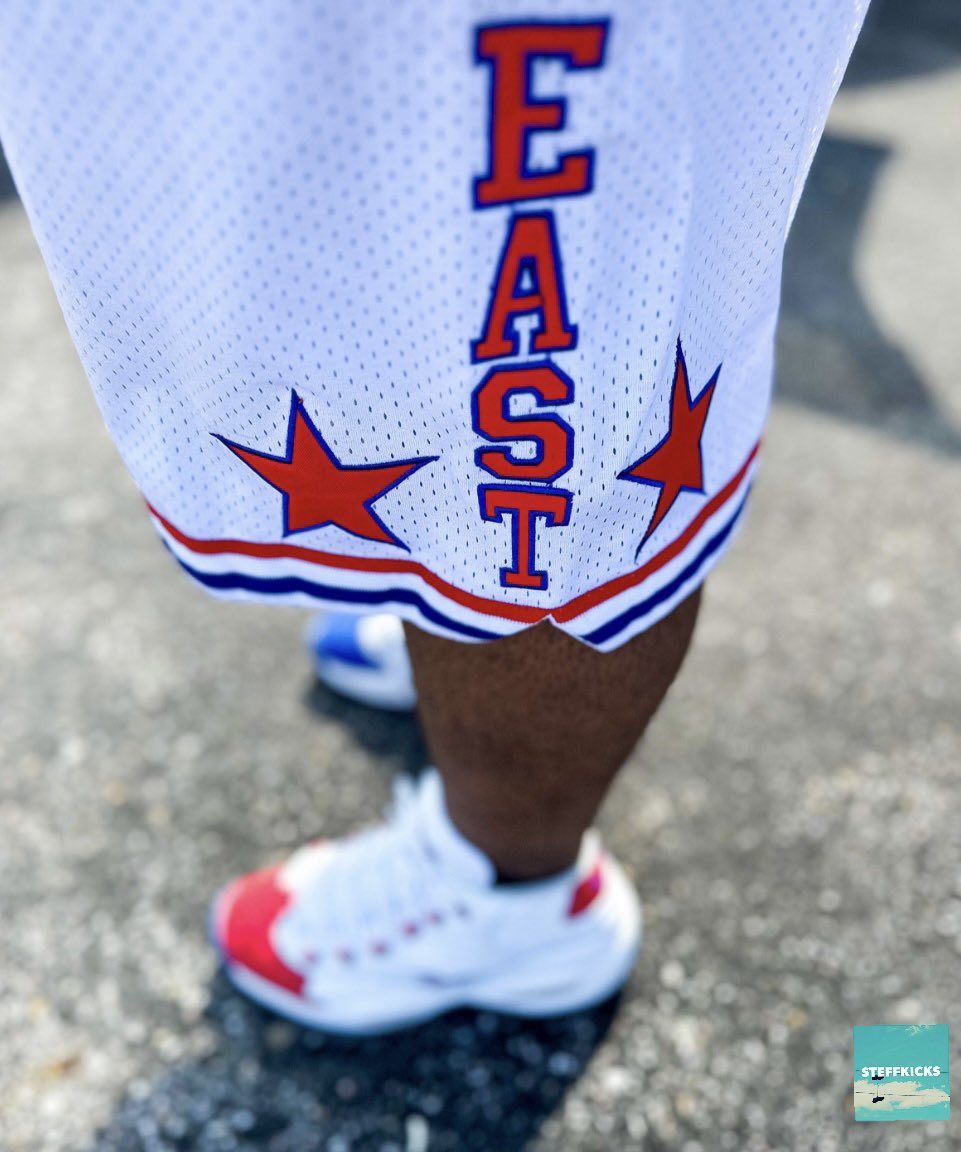 steff_kicks's tweet photo. 📸 Angles are important…. 
#SKNation What’d you rock today? https://t.co/ZAxH5VhPVU