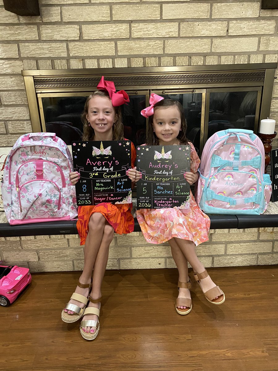 CunninghamSean_'s tweet photo. My beautiful girls Avery and Audrey start another year of school today. I can’t believe how fast it has gone by. It seems like just yesterday that Avery was going to her first day of Pre-K! https://t.co/DjAlHe3OAA