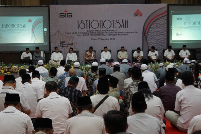 Peringati Pendirian Pabrik Gresik, SKSI Gelar Istighotsah dan Santunan Yatim dlvr.it/StMbbB