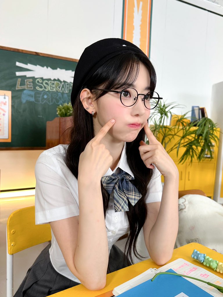 IM_LESSERAFIM's tweet photo. 🎉생일 축하해🎂피어나🌷

#피어낫데이
#LE_SSERAFIM #SAKURA #사쿠라 #ックラ https://t.co/tWsLv5rpHg
