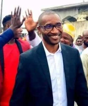 Dictateur 
Mr <a href="/Azali_officiel/">Azali Assoumani</a> ,voilà un pr de l UA qui commence sont mandat par une interdiction de voyager en <a href="/Afrique/">kabyle fatima</a>. si tu es garçon faut aller au #Mali . C est facile de frapper les #pauvres comoriens mais là on fait moins le malin. Je suis aux comores. Je suis garçon
