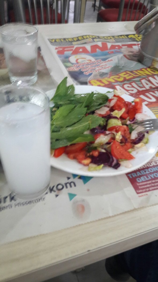 Eşlik etmek isteyen buyursun canlar