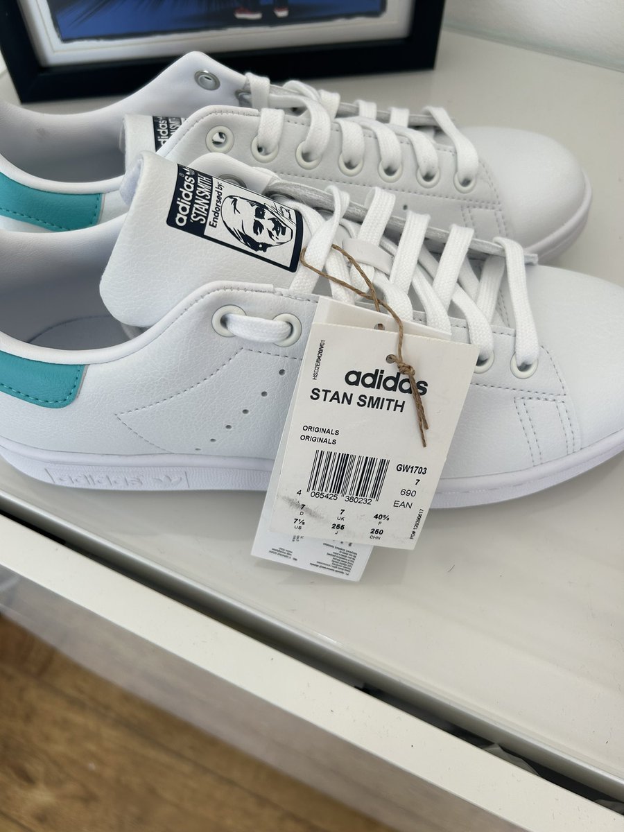 griffwebber's tweet photo. Every /// fan should have at least ONE pair of #stansmith in their armoury..and for £20 these weren’t getting turned away #cloudblue 🎾 https://t.co/USEd4IpJac