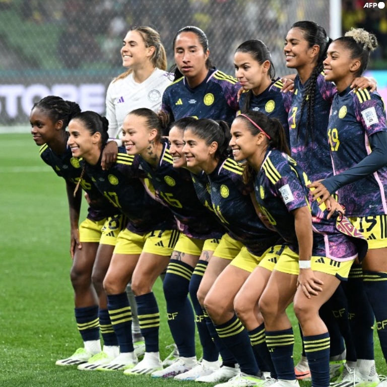 ¡¡COLOMBIA ENTRE LAS 8 MEJORES SELECCIONES DEL MUNDO!! Por primera vez en toda la historia, Colombia se clasificó a los cuartos de final de un Mundial Femenino. Acaban de vencer a Jamaica, que venía de cargarse a Brasil en fase de grupos. El único país latinoamericano que se