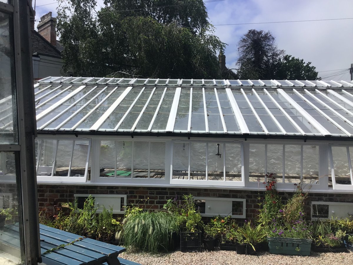 CORMACltd's tweet photo. We recently repaired and painted a greenhouse for Morrab Gardens in Penzance. This involved safety works to maintain the structure and painting the back wall to manage the temperature in the greenhouse.

Learn more about Morrab Gardens here: https://t.co/hmV1T1vZAs
#penzance https://t.co/t6BXMo684g