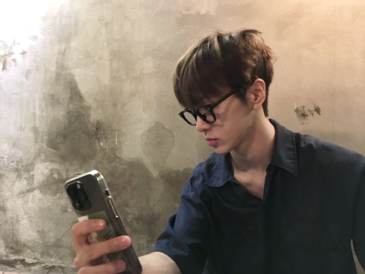 BAE173_member's tweet photo. [#유준]

🤓

#BAE173 #비에이이173
#YOOJUN https://t.co/qubFrwbqwB