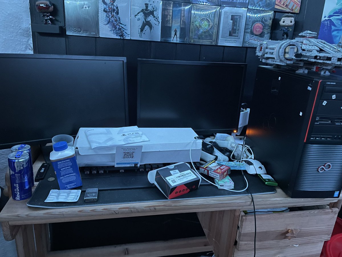QuattroManni's tweet photo. @MontanaBlack #meingamingzimmer ist mein ganzer Stolz https://t.co/TnKzkZbyfL